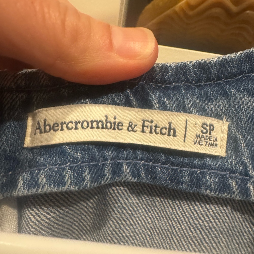 NWOT Abercrombie & Fitch Women's Blue Denim Square Neck Dress - Picture 3 of 4